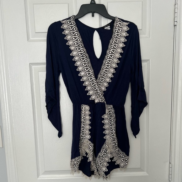 Blue Romper with Lace - Picture 6 of 6